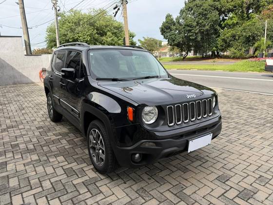 JEEP RENEGADE 2.0 16V TURBO DIESEL LONGITUDE 4P 4X4 AUTOMÁTICO JEEP RENEGADE 2.0 16V TURBO DIESEL LONGITUDE 4P 4X4 AUTOMÁTICO